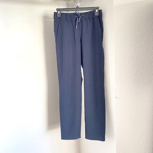 Lululemon on the fly 7/8 pant navy